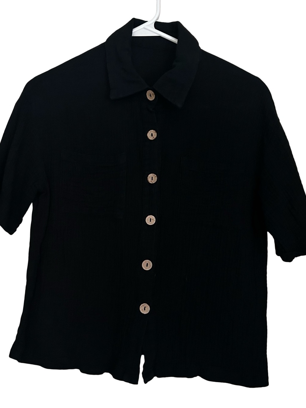 Women's Black Short-Sleeve Button-Down Collared Shirt